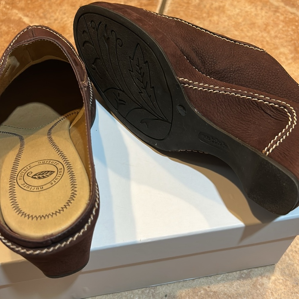 Nurture Voyage Clogs or slip on, Size 7 1/2M, Leather upper, Made in Brazil, NEW - Picture 8 of 11